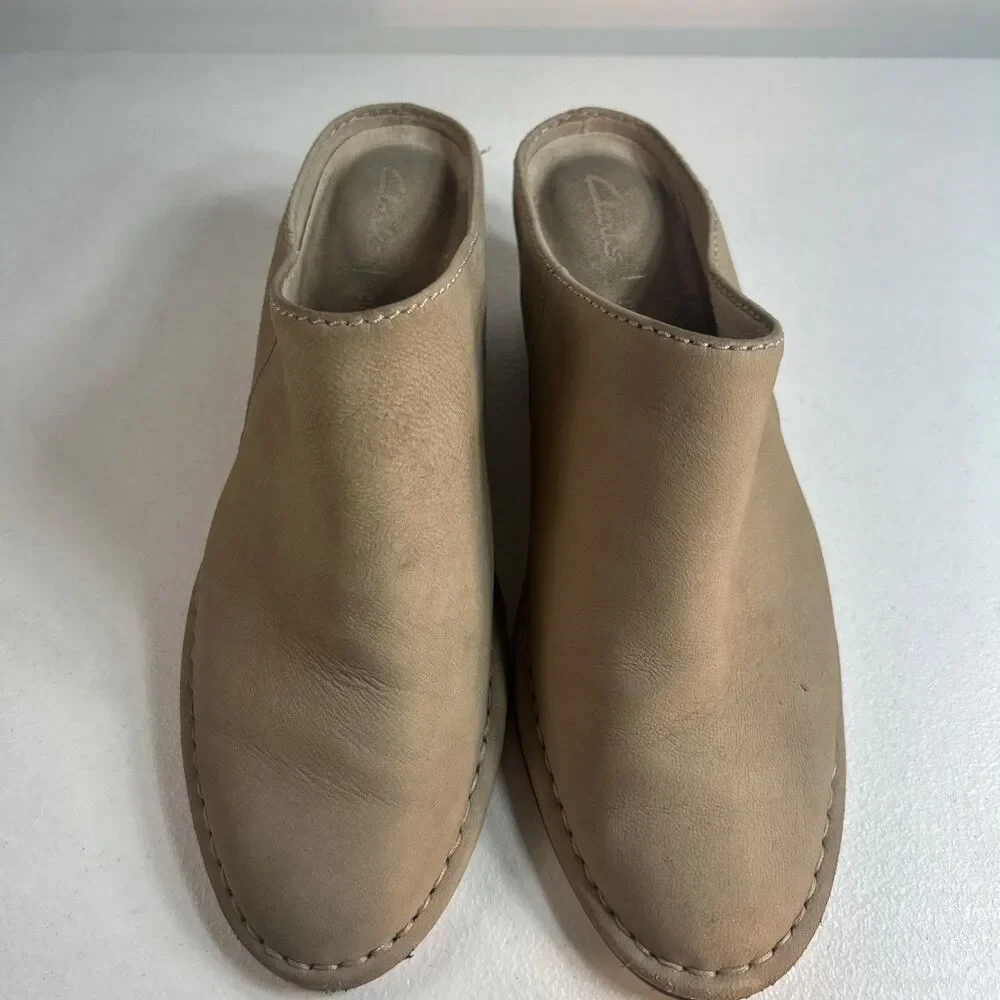 Clarks Women’s Leather Mule Size 7.5 Taupe Block Heel Smooth Nubuck